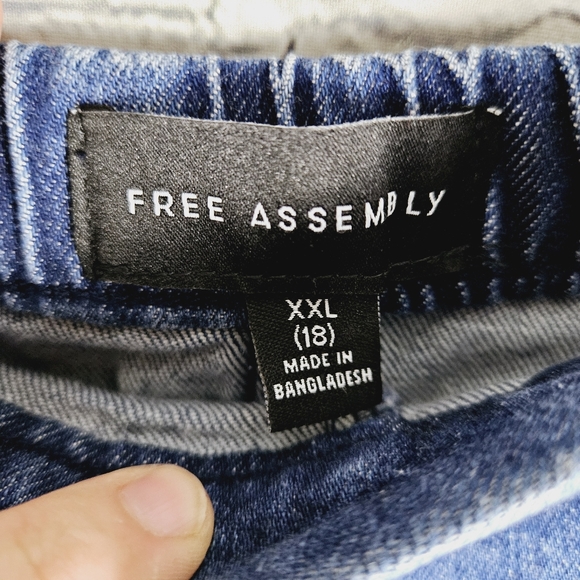 FREE ASSEMBLY | e-waist pull-on elastic waist stretch jeans - Picture 6 of 9